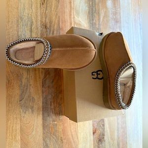 Ugg Chestnut Tasmin Slipper